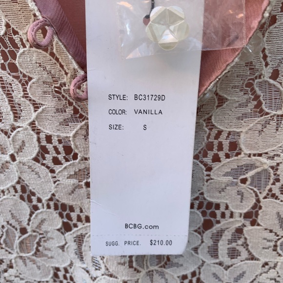 NWT WOMEN BCBG DRESS - Picture 3 of 4